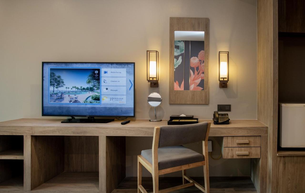 Deluxe Room,1001214477:JPEG