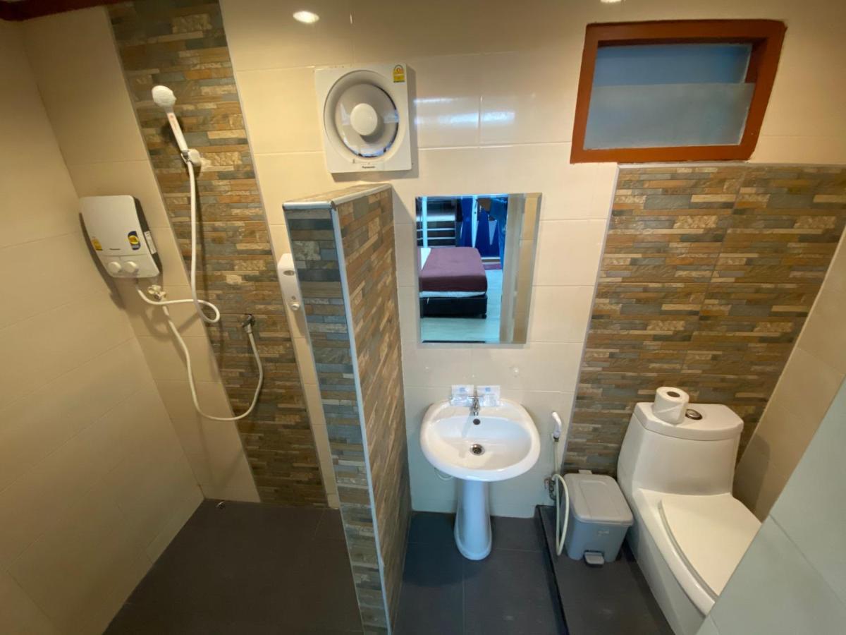 Economy Twin Room