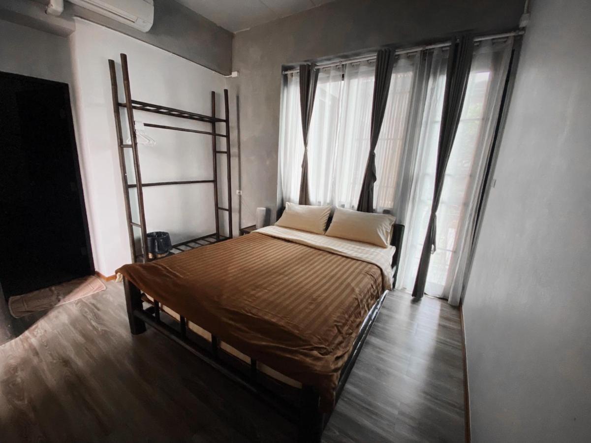Superior Double Room with Pool View - Junior