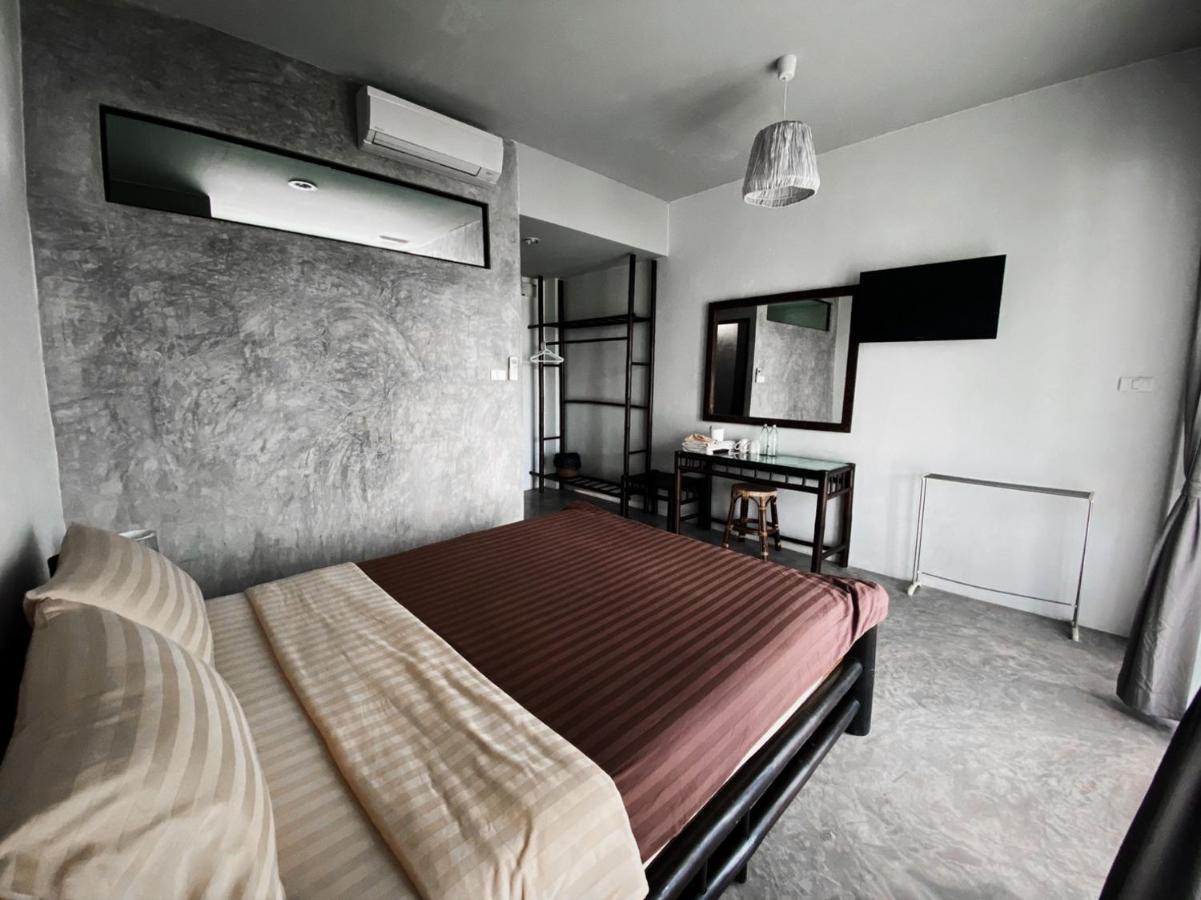 Superior Double Room with Pool View,1018684060:JPEG