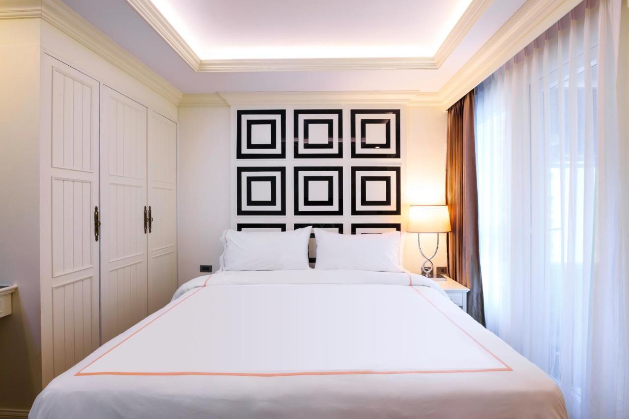 Superior One Bedroom Apartment