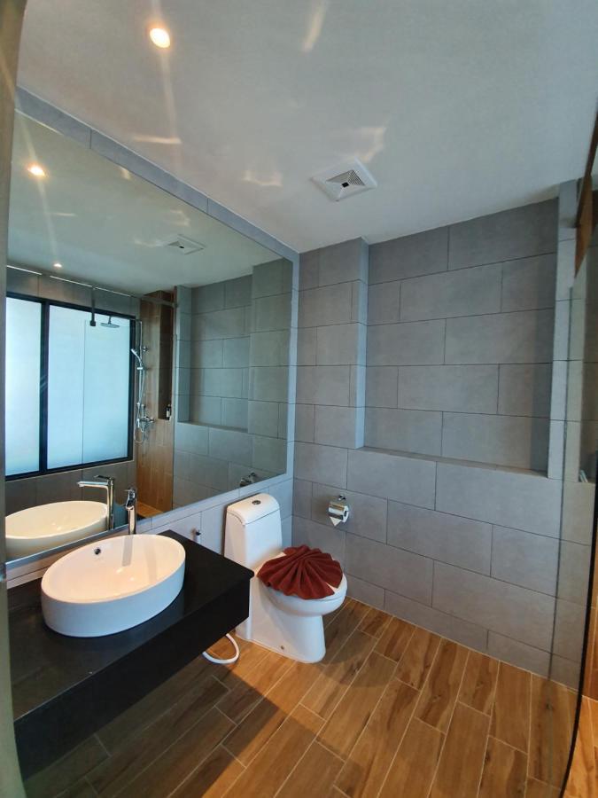 Suite with Pool View
