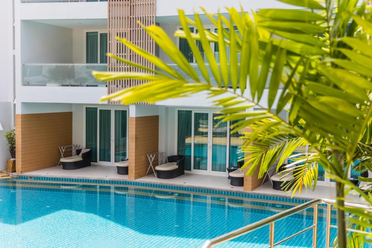 Deluxe Double Room with Pool Access,1208996923:JPEG