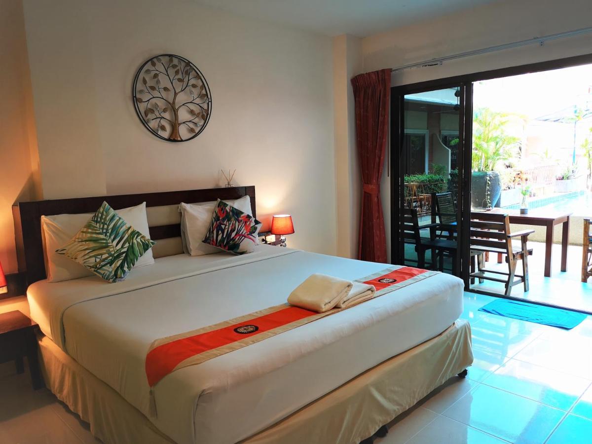 Deluxe Double Room with Pool Access,1073607967:JPEG