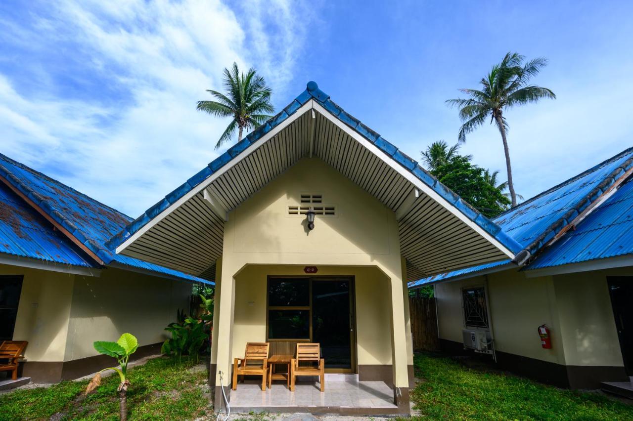 Bungalow Garden View