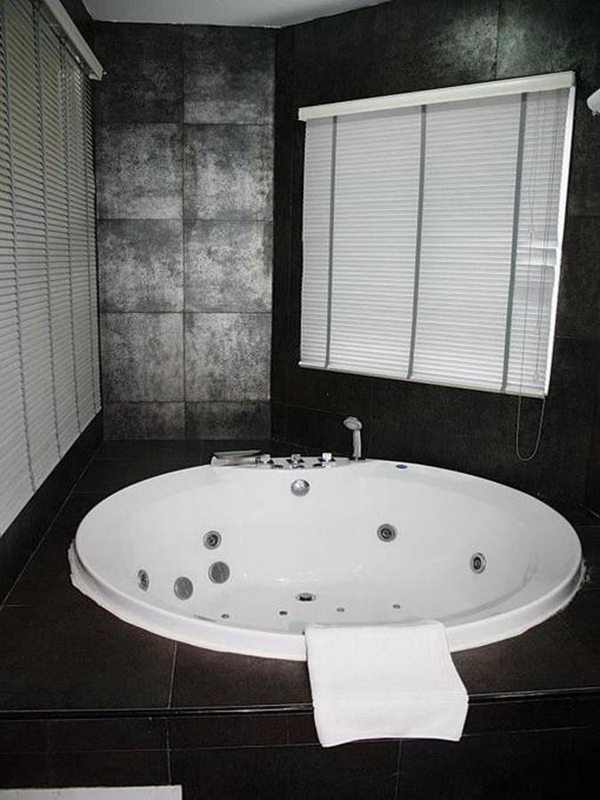 Suite with Pool View