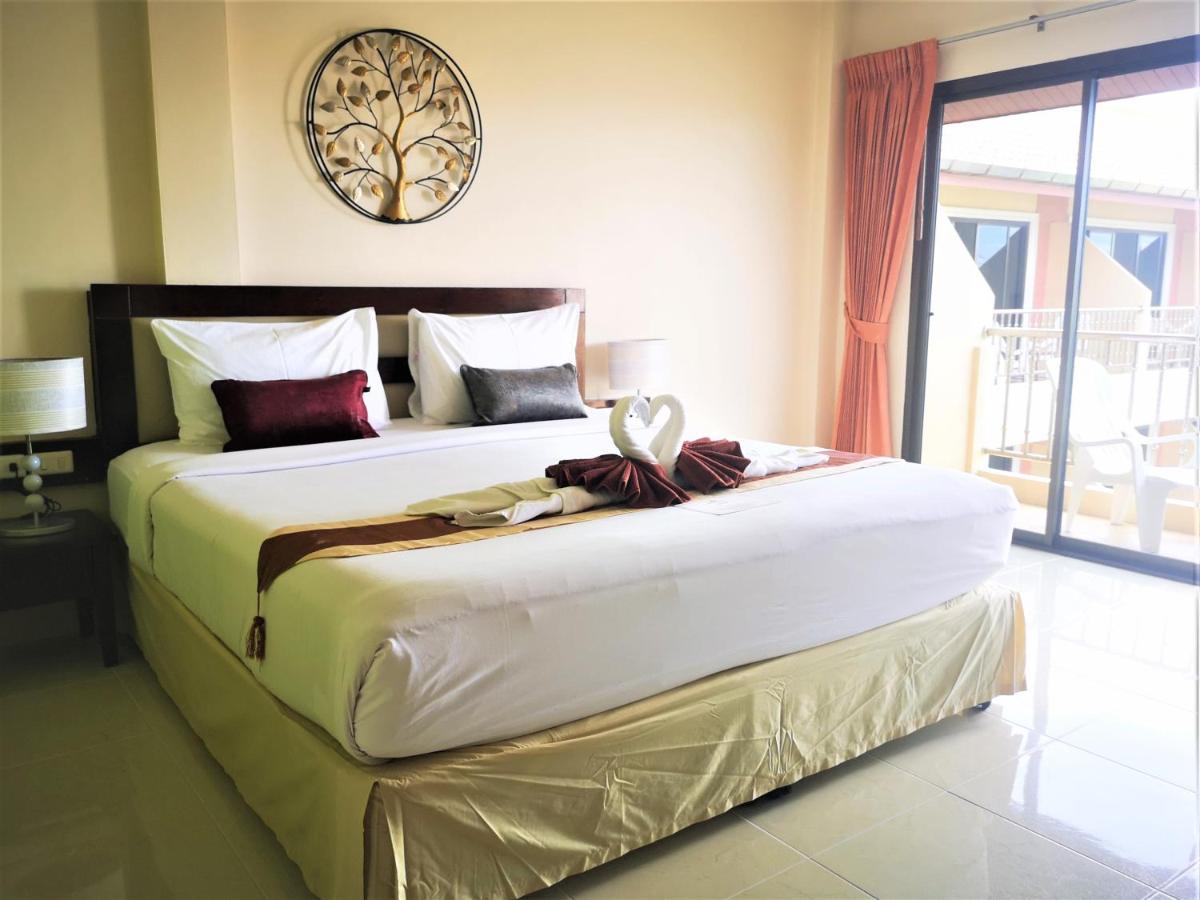 Deluxe Double Room Balcony Pool View