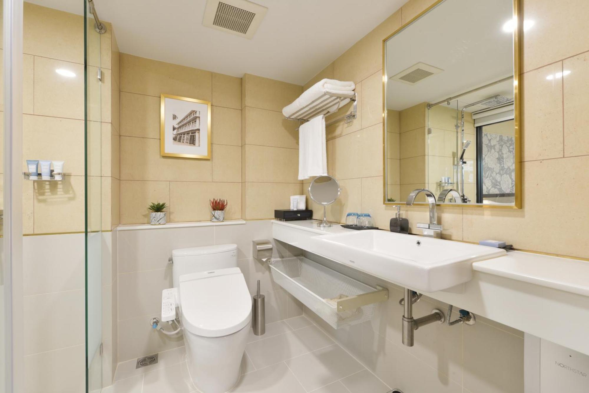 Superior Double or Twin Room,1432807732:JPEG