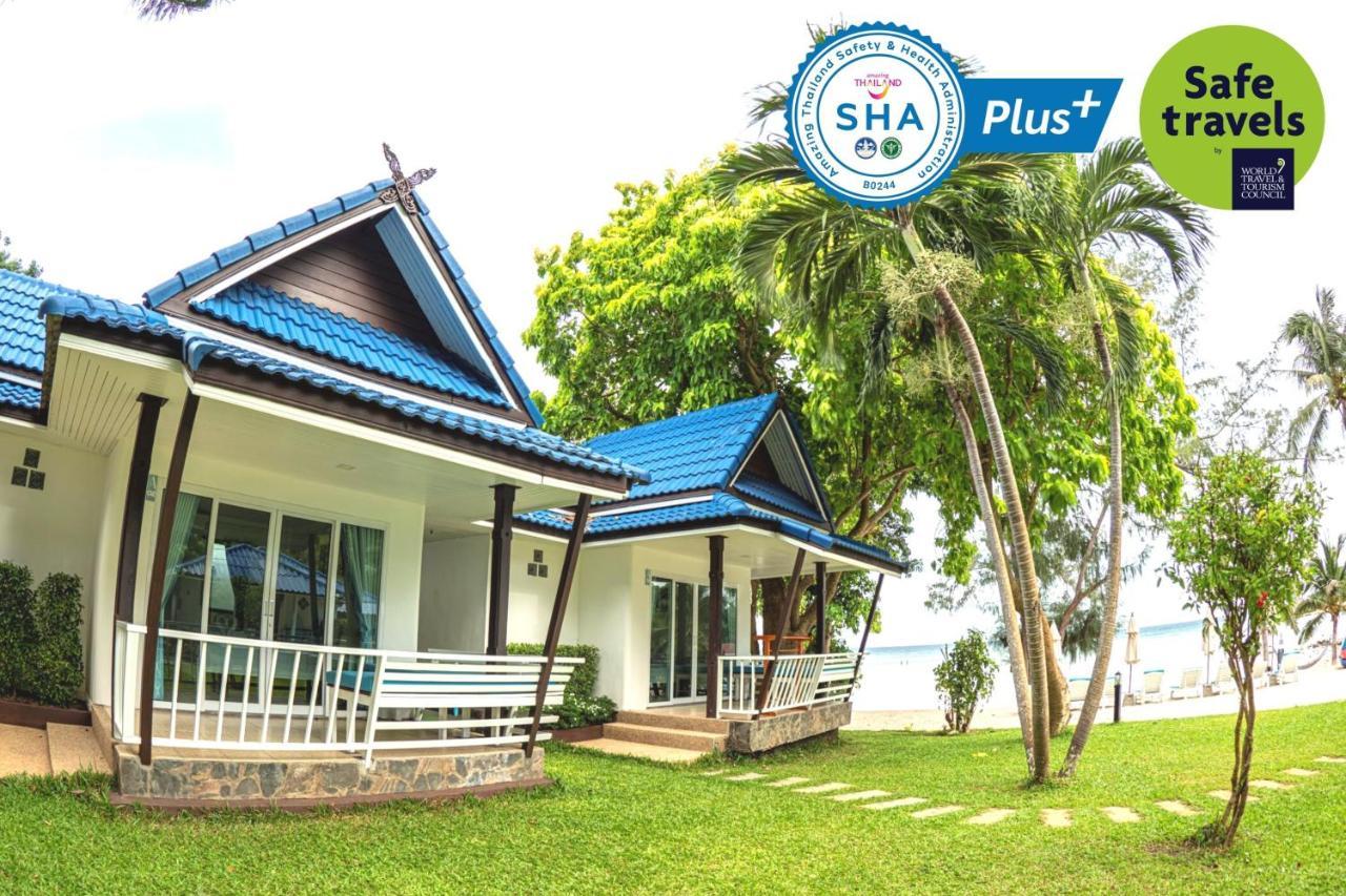 Deluxe Beach Front Bungalow