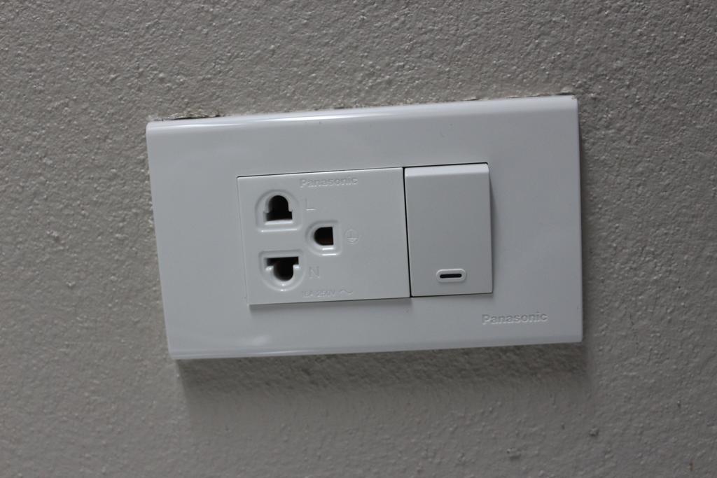 Family Room,112988391:JPEG
