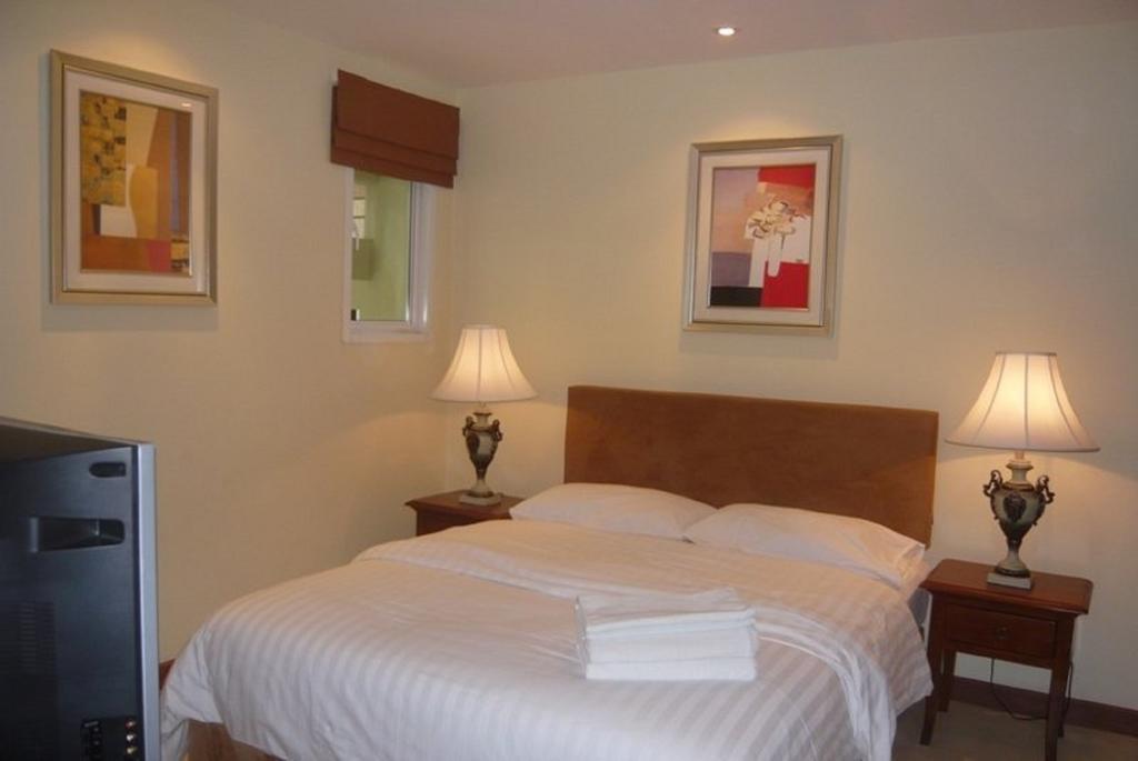 Superior One-Bedroom Suite