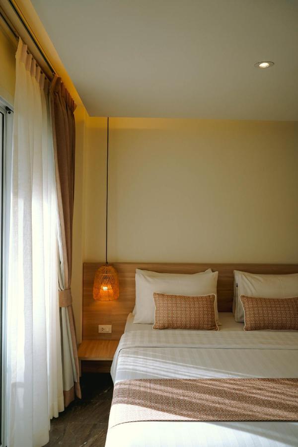 Simple Thai Double Room Balcony