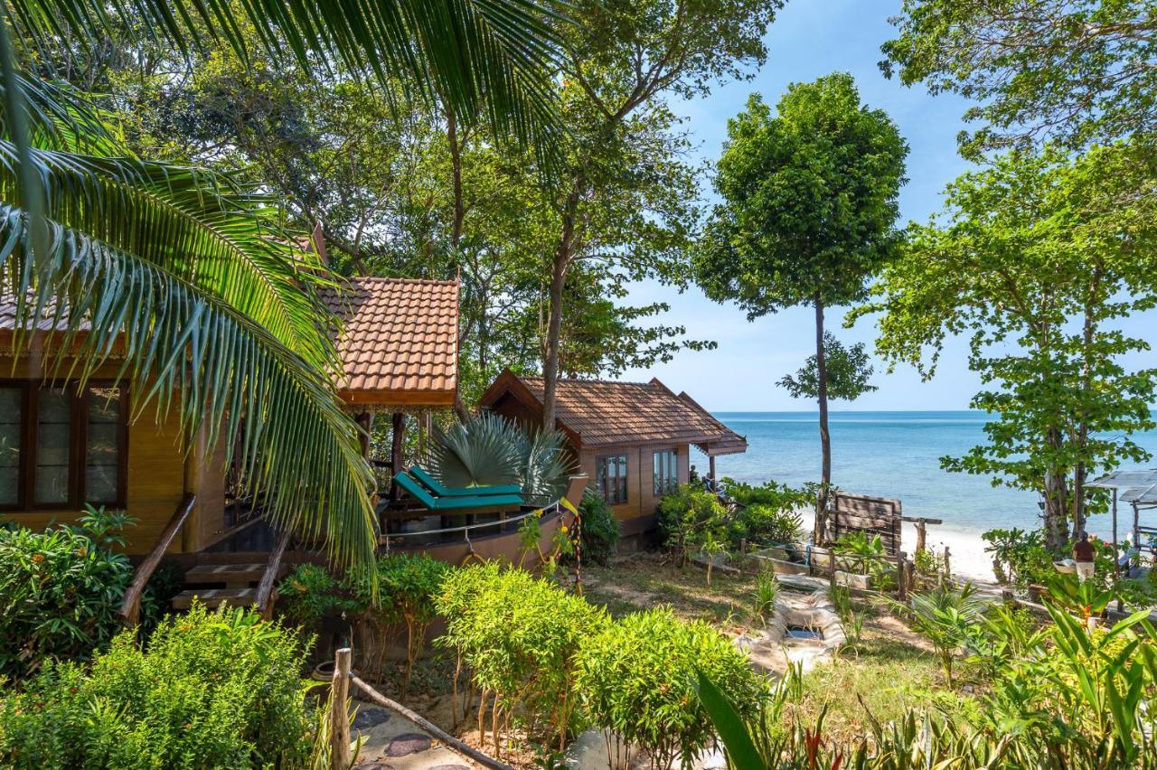 Seaview Boat House