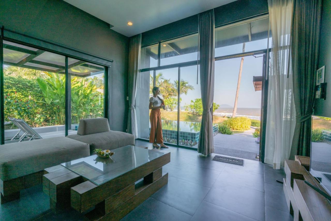 Villa Beach Front