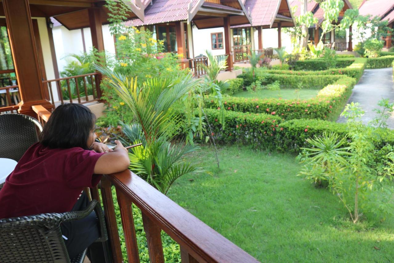 Deluxe Garden View Villa