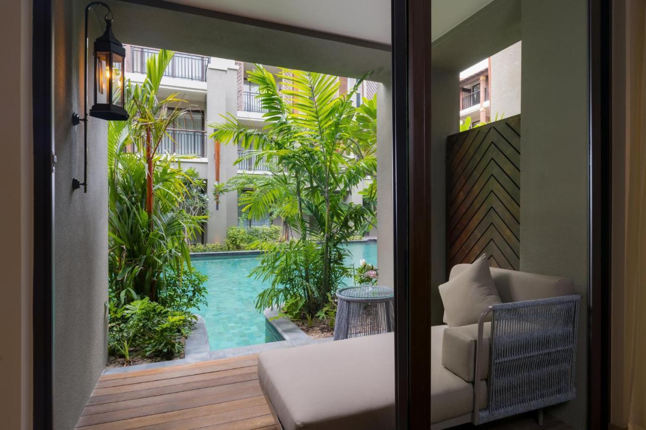 Deluxe Double Room Pool Access Beach Side
