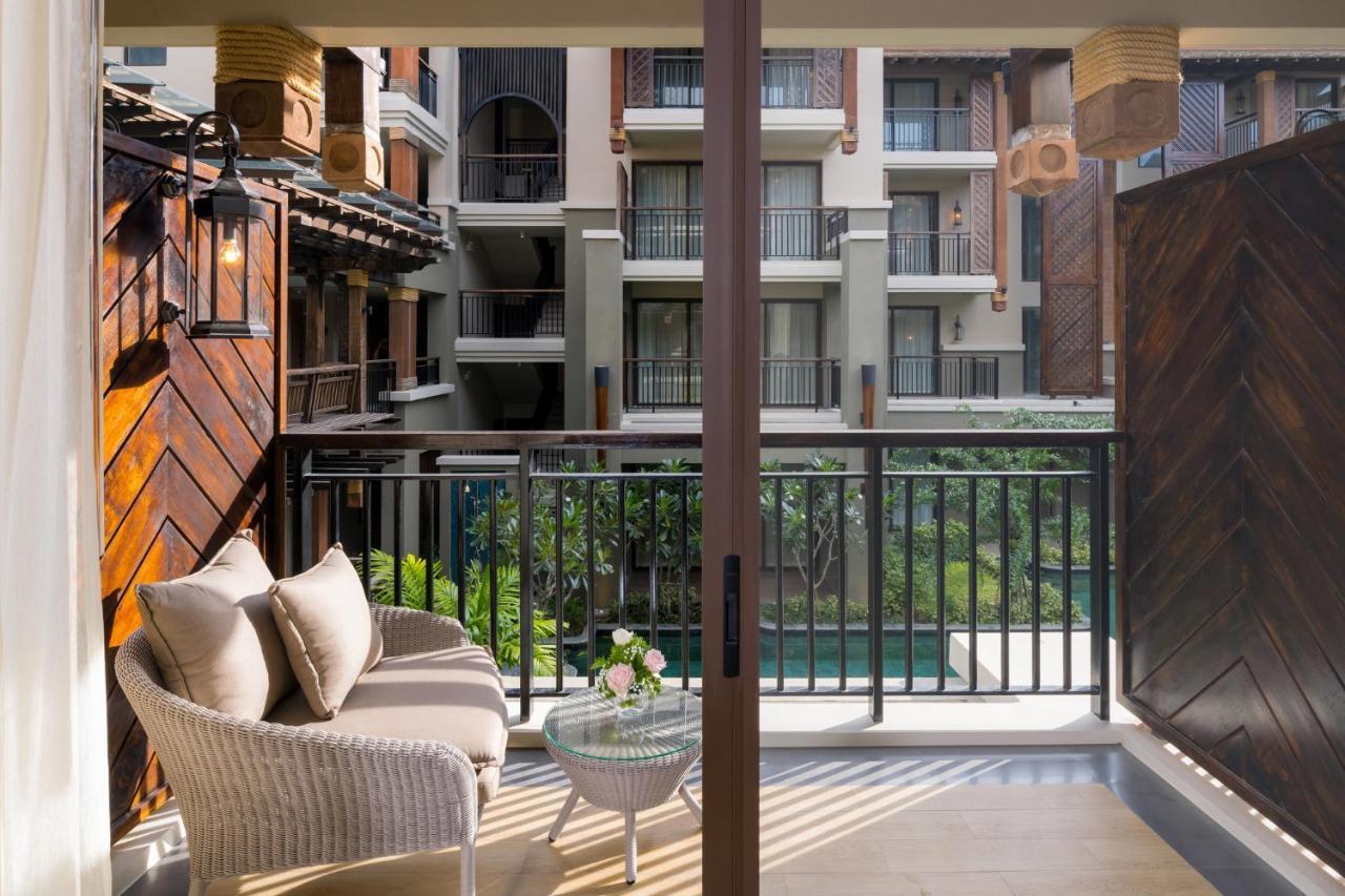 Deluxe Double Room Pool View Beach Side
