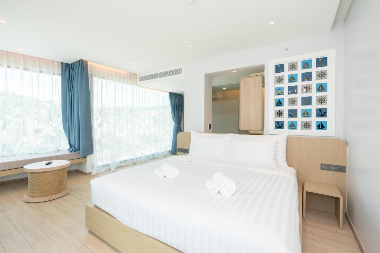 Suite with private jacuzzi pool,1182146344:JPEG