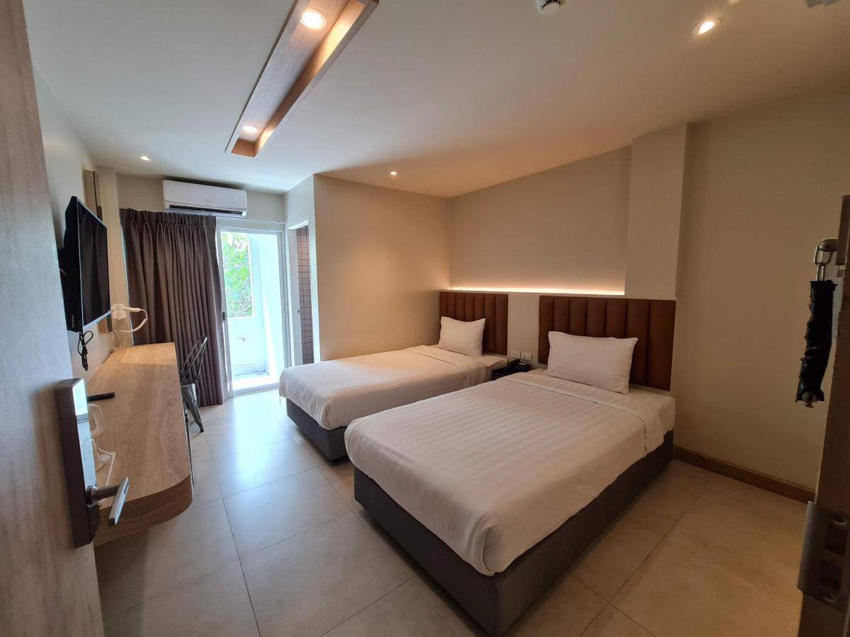 Deluxe room (Main Building)