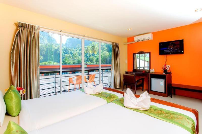 Triple Room Balcony