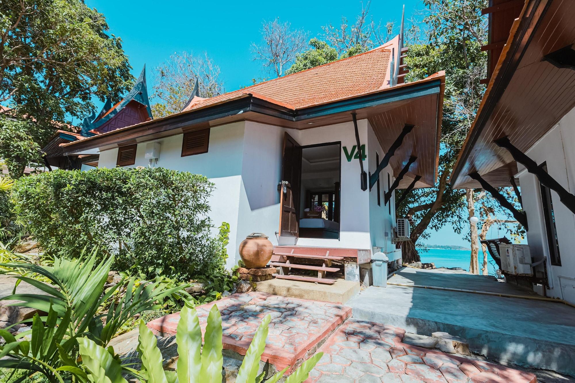 Deluxe Bungalow Garden View