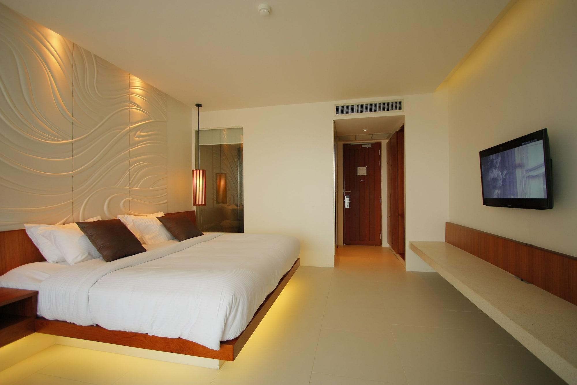 Double or Twin Room Pool View
