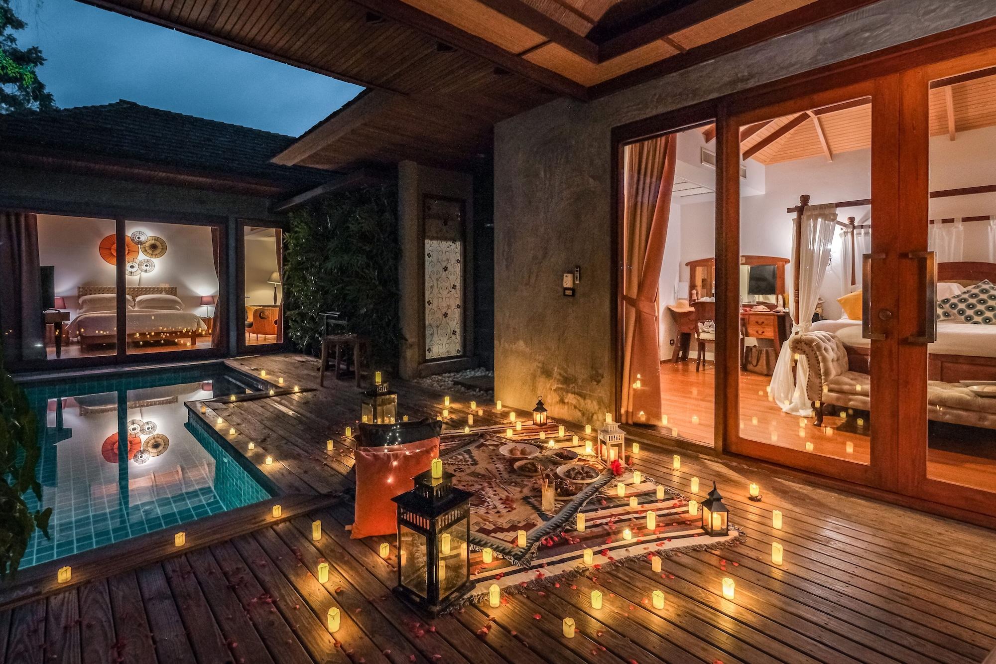 Grand Sunset Suite Pool Villa