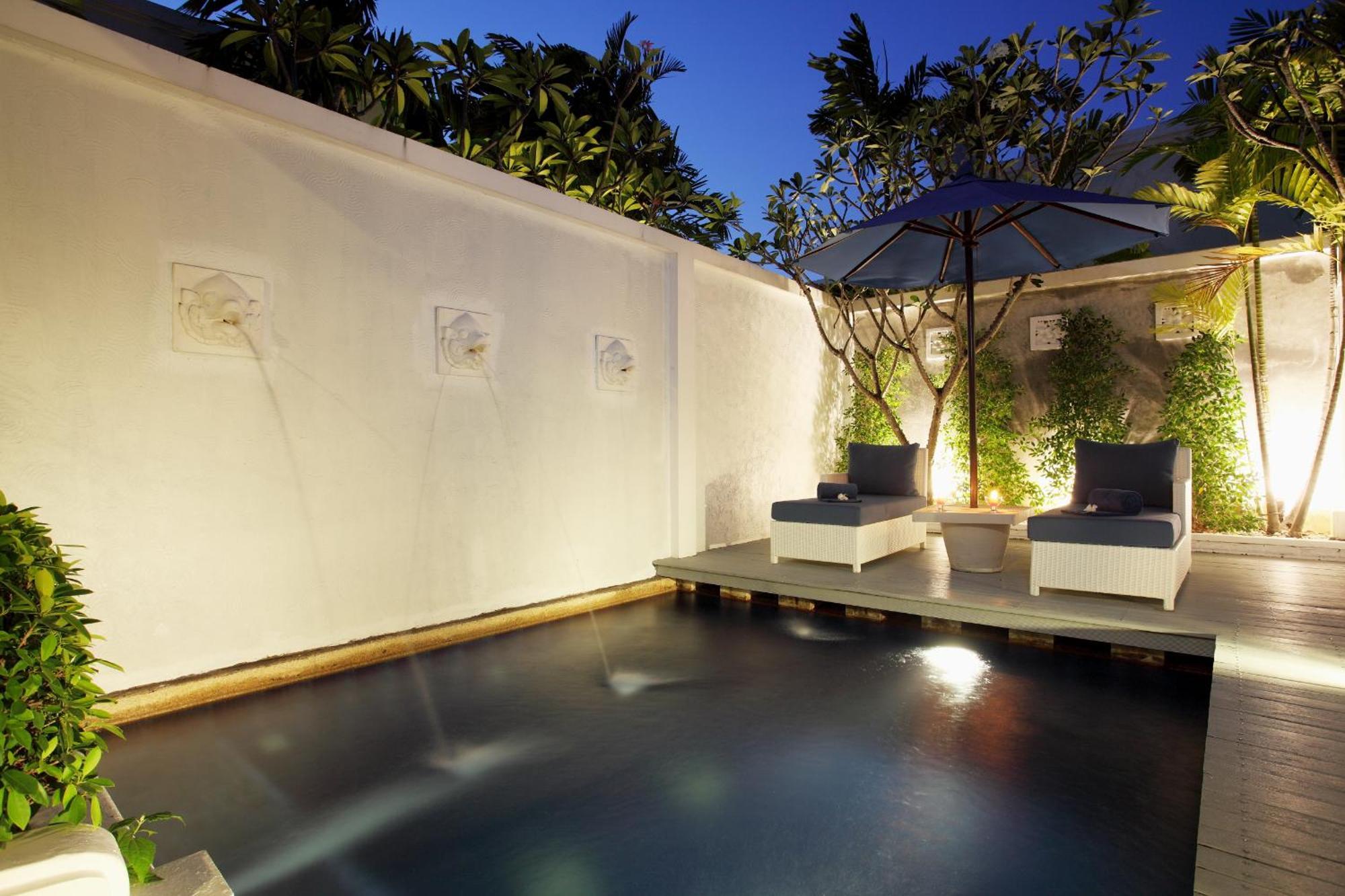 Pool Suite