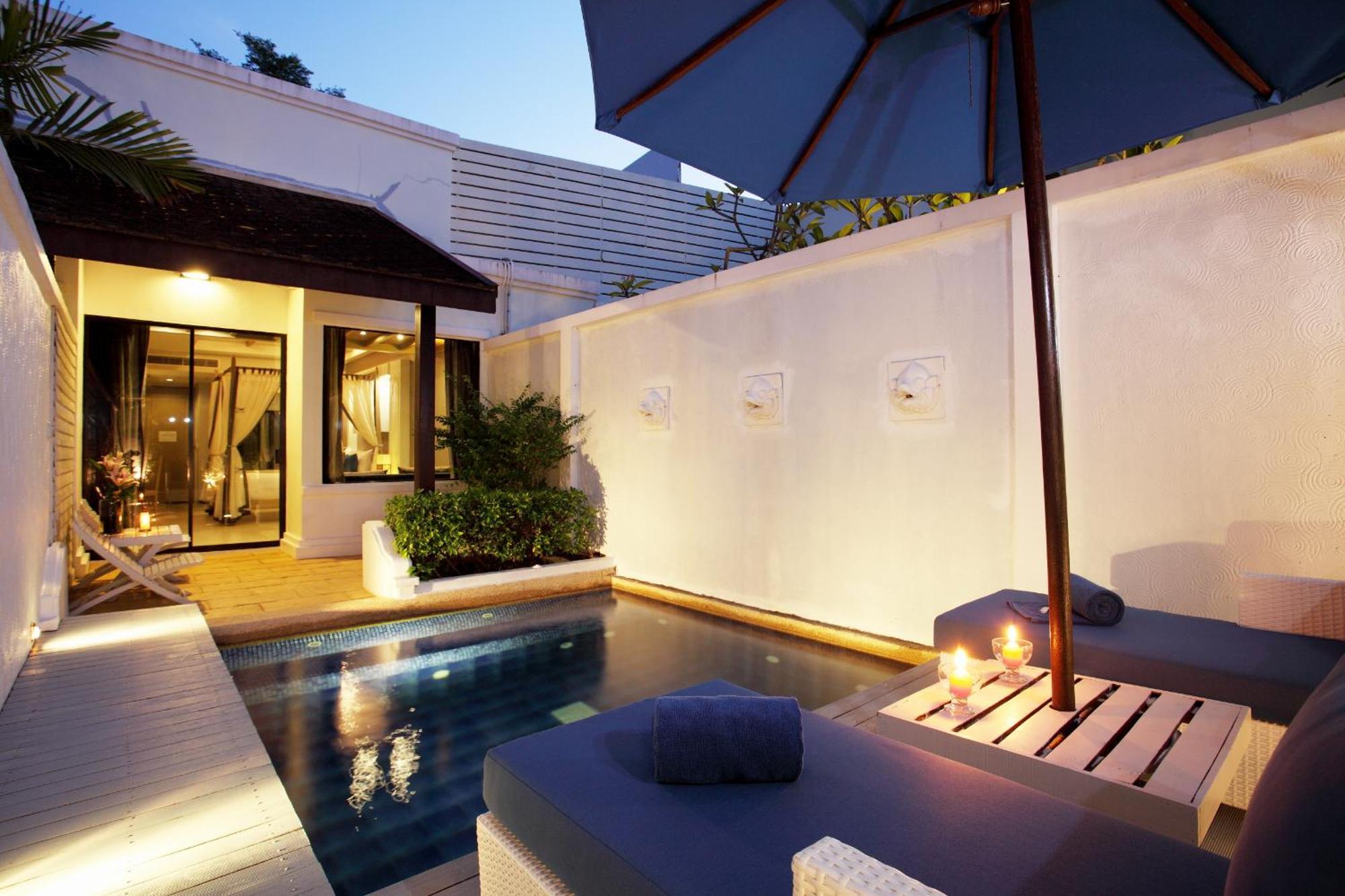 Pool Suite