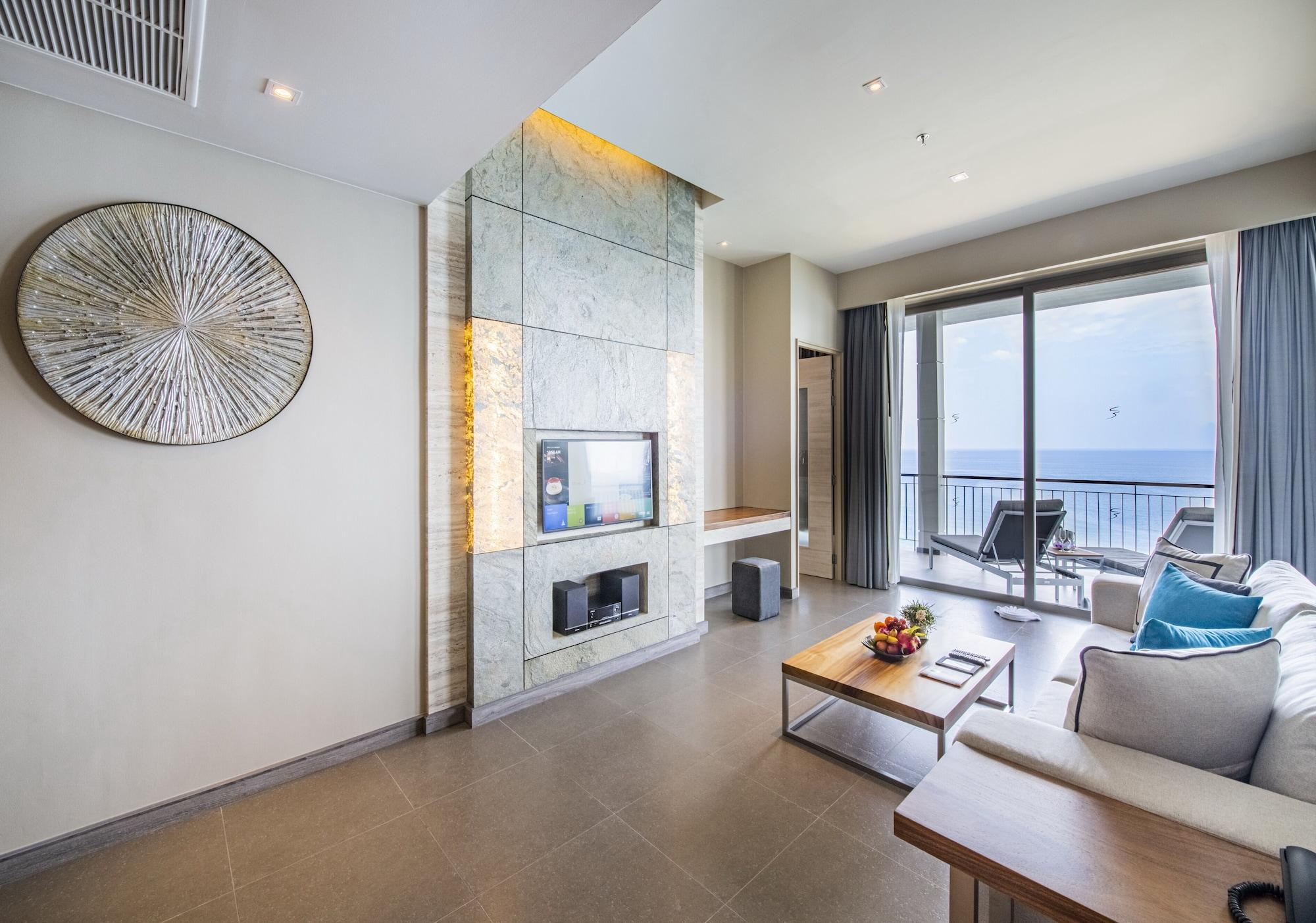 Executive Pool Penthouse Sea View