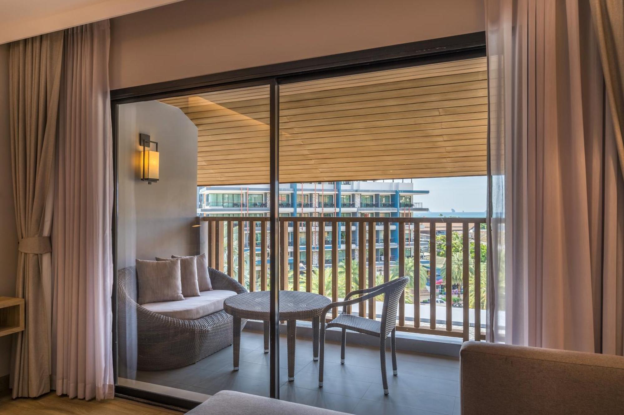 Premium Twin Room Balcony