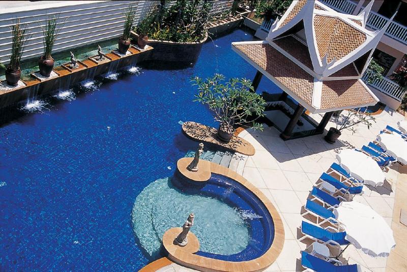 Deluxe Double or Twin Room Pool View