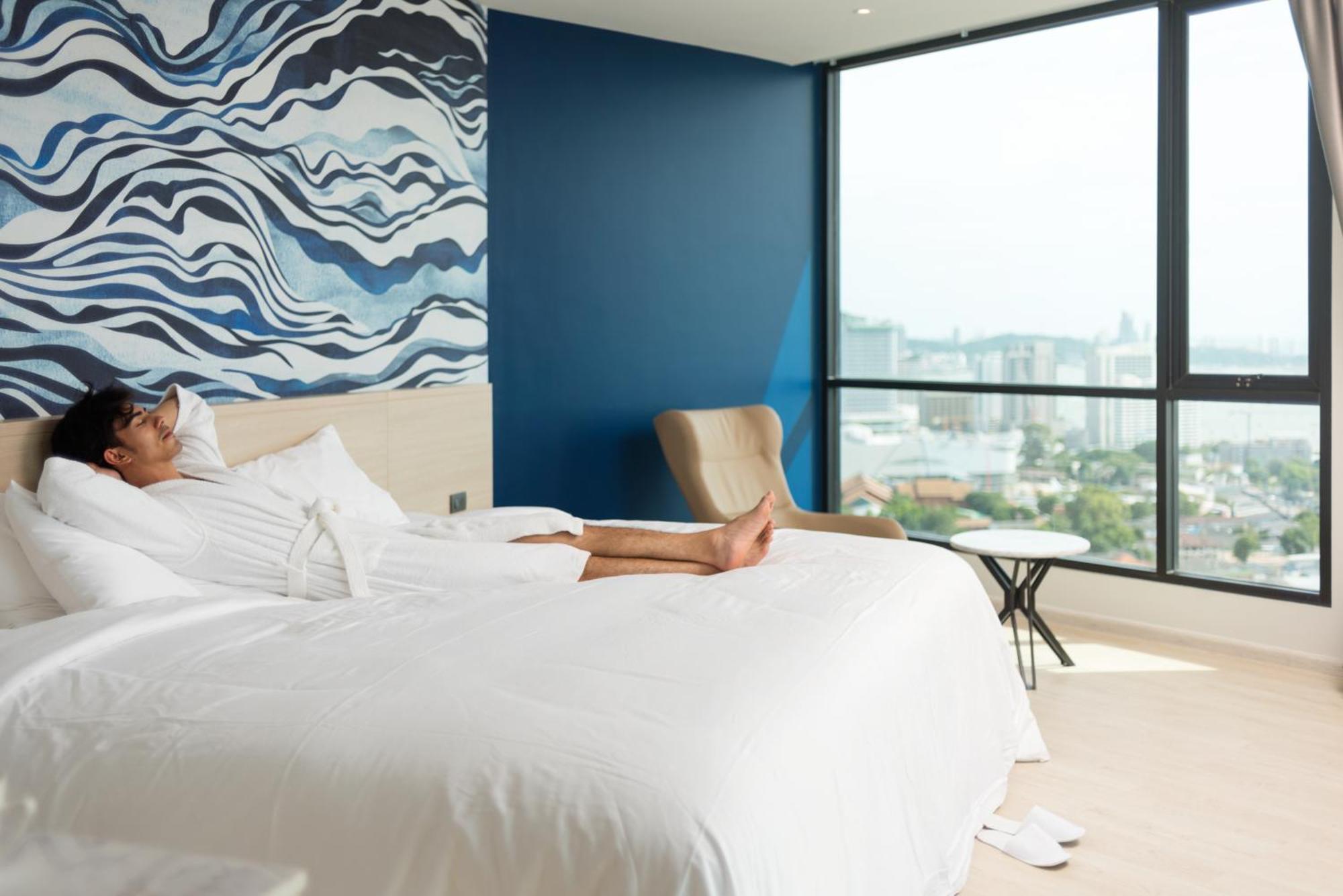 Grand Deluxe Corner Room Sea View