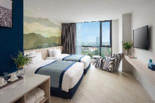 Deluxe Double or Twin Room City View