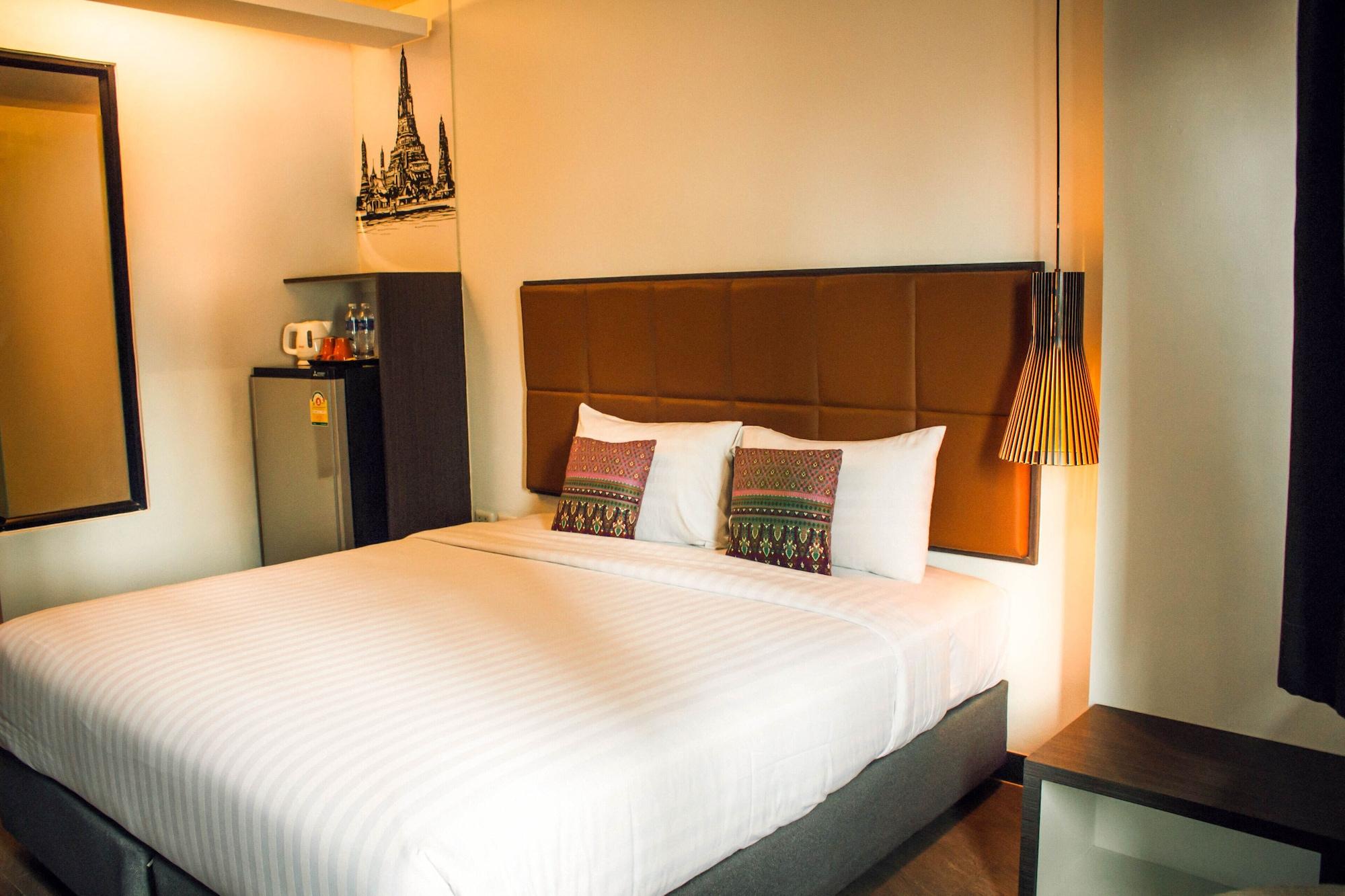 Deluxe Double Room,666537669:JPEG