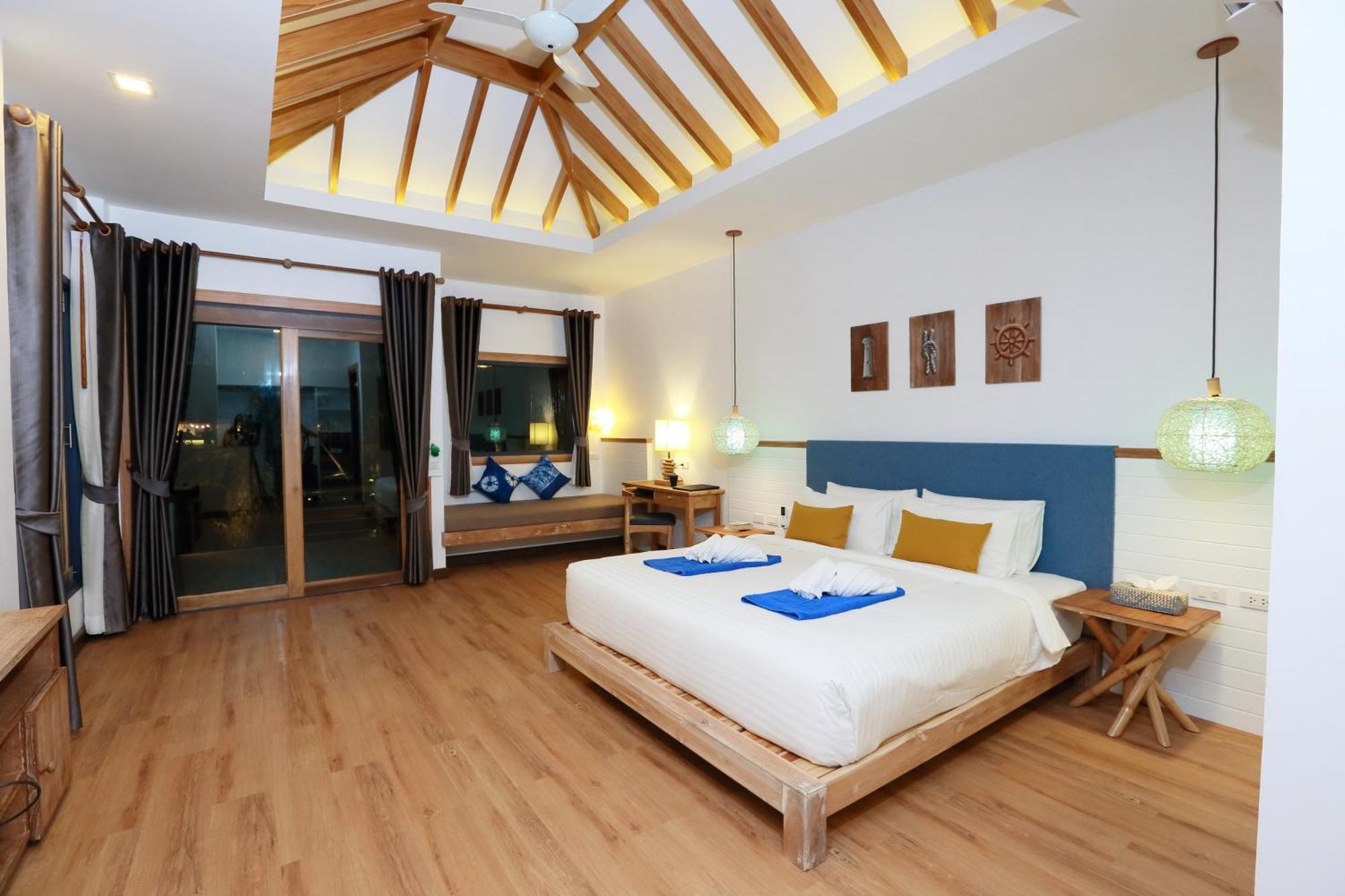 Deluxe Villa Restricted View