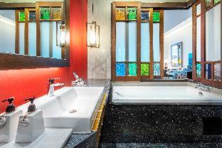 Deluxe Twin Bed Pool View