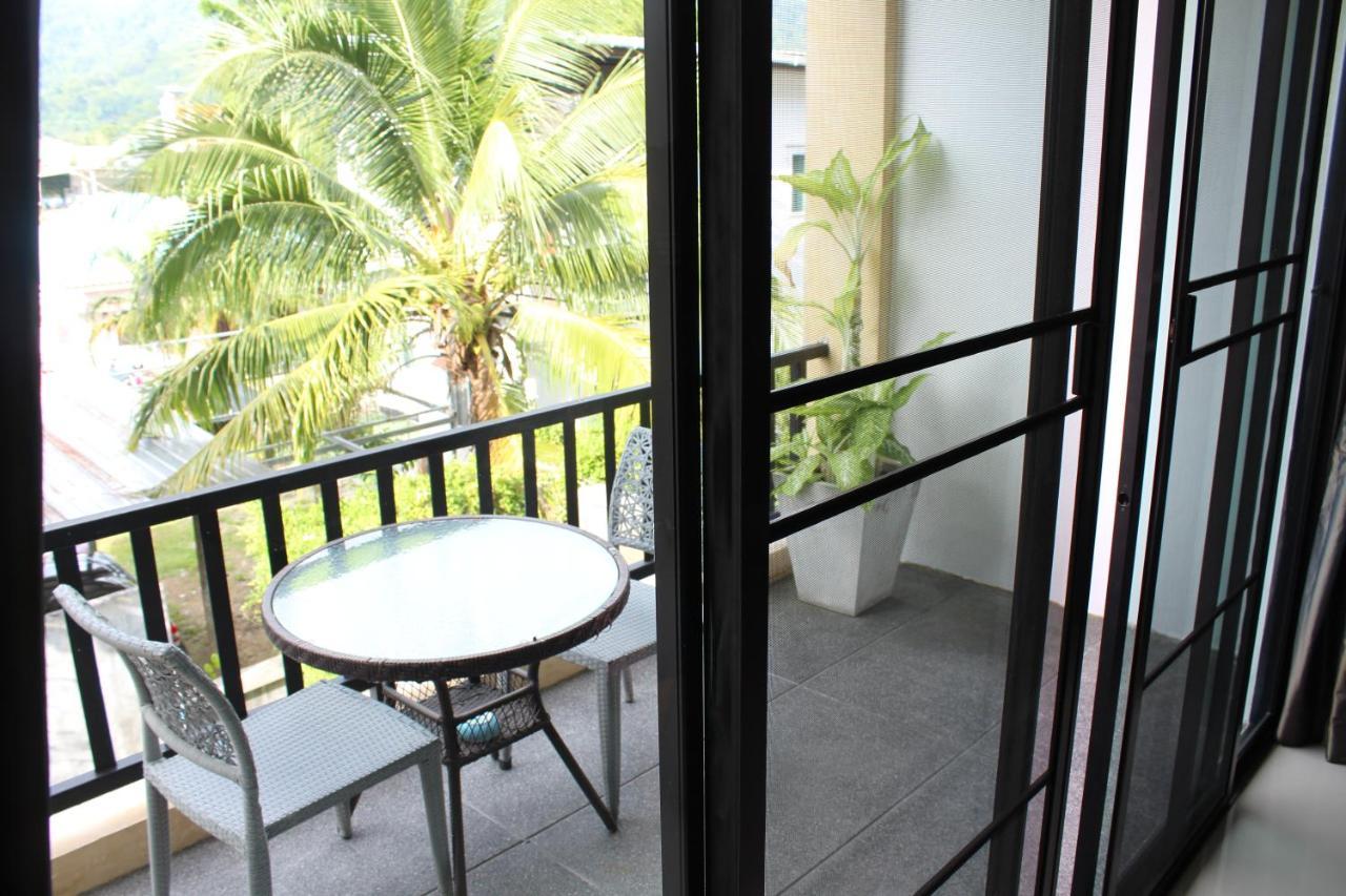 Studio Balcony
