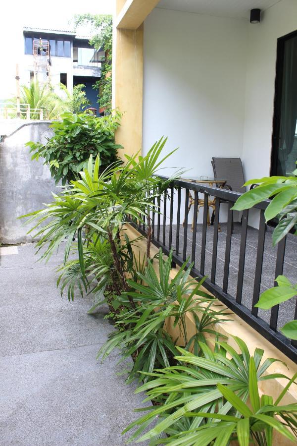 Studio Balcony