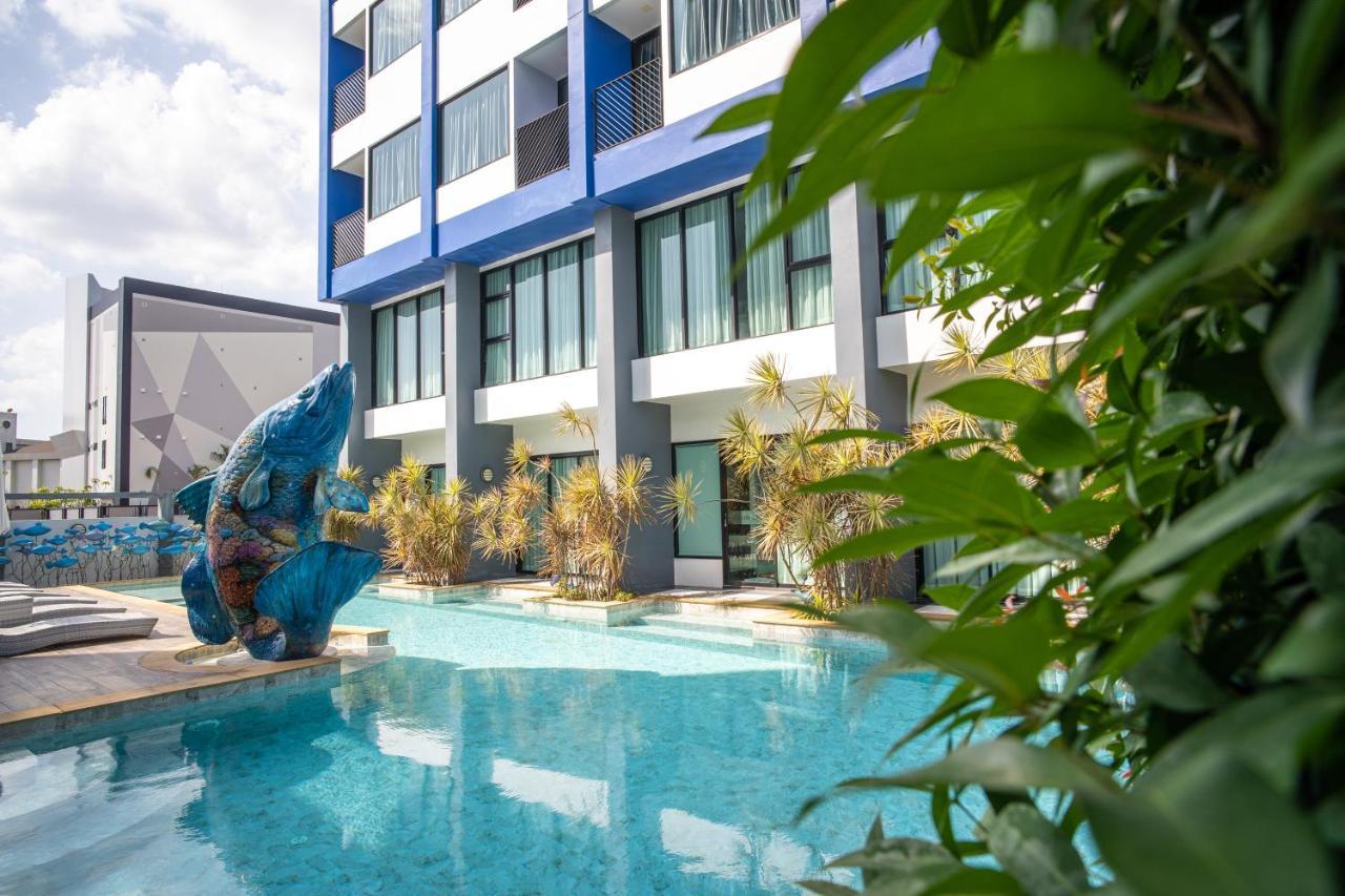 Duplex Pool Access