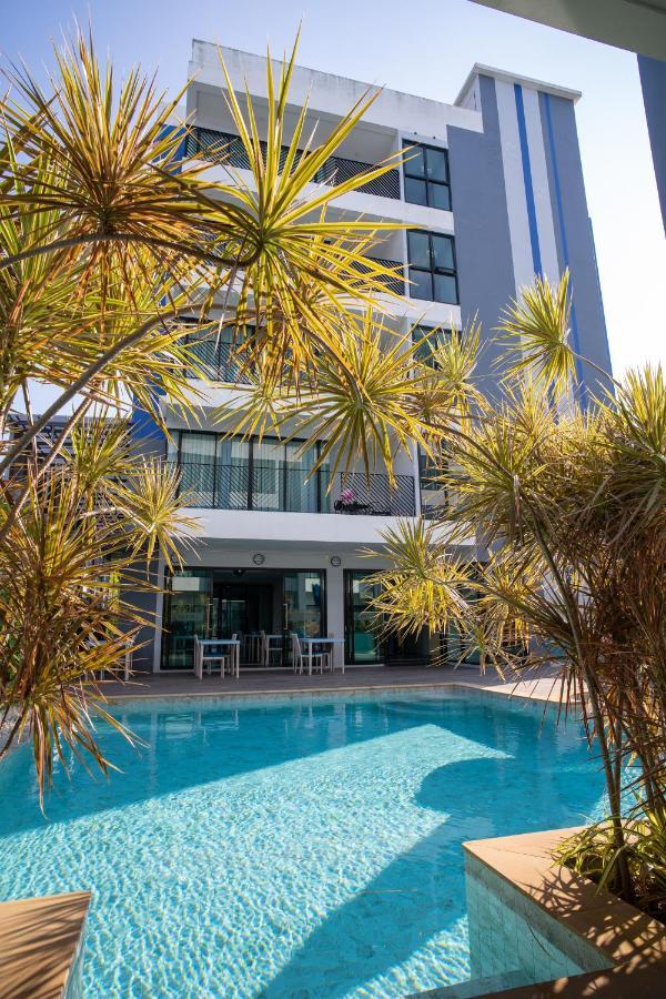 Duplex Pool Access