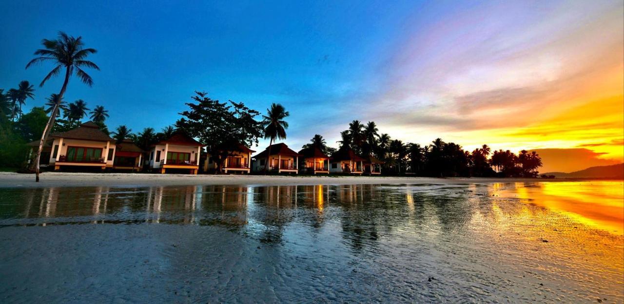 Family Beach Front Villa