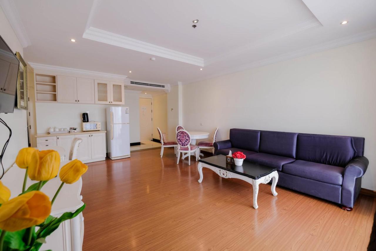 One-Bedroom Suite
