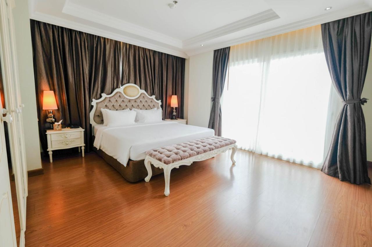 One-Bedroom Suite