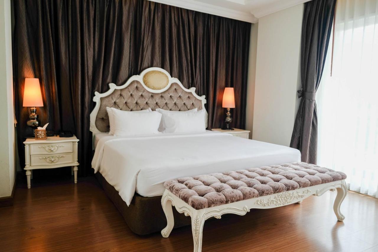 One-Bedroom Suite