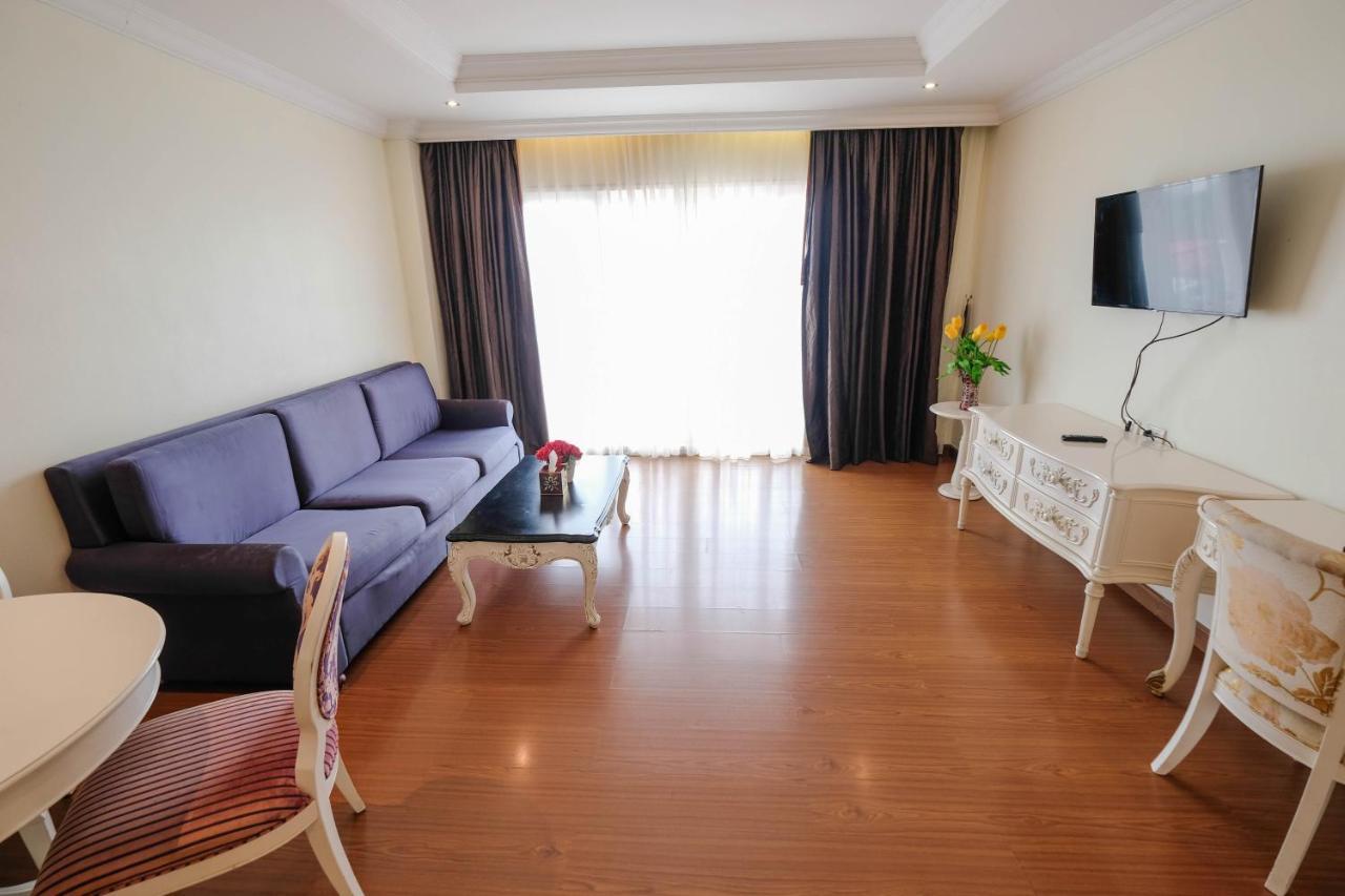 One-Bedroom Suite