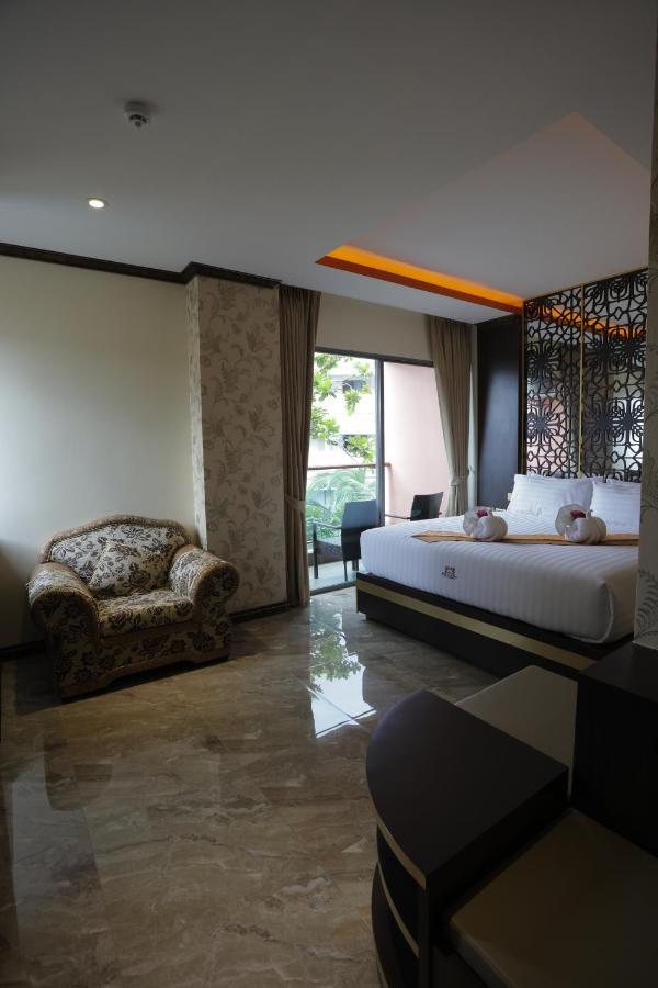 King Room Garden View