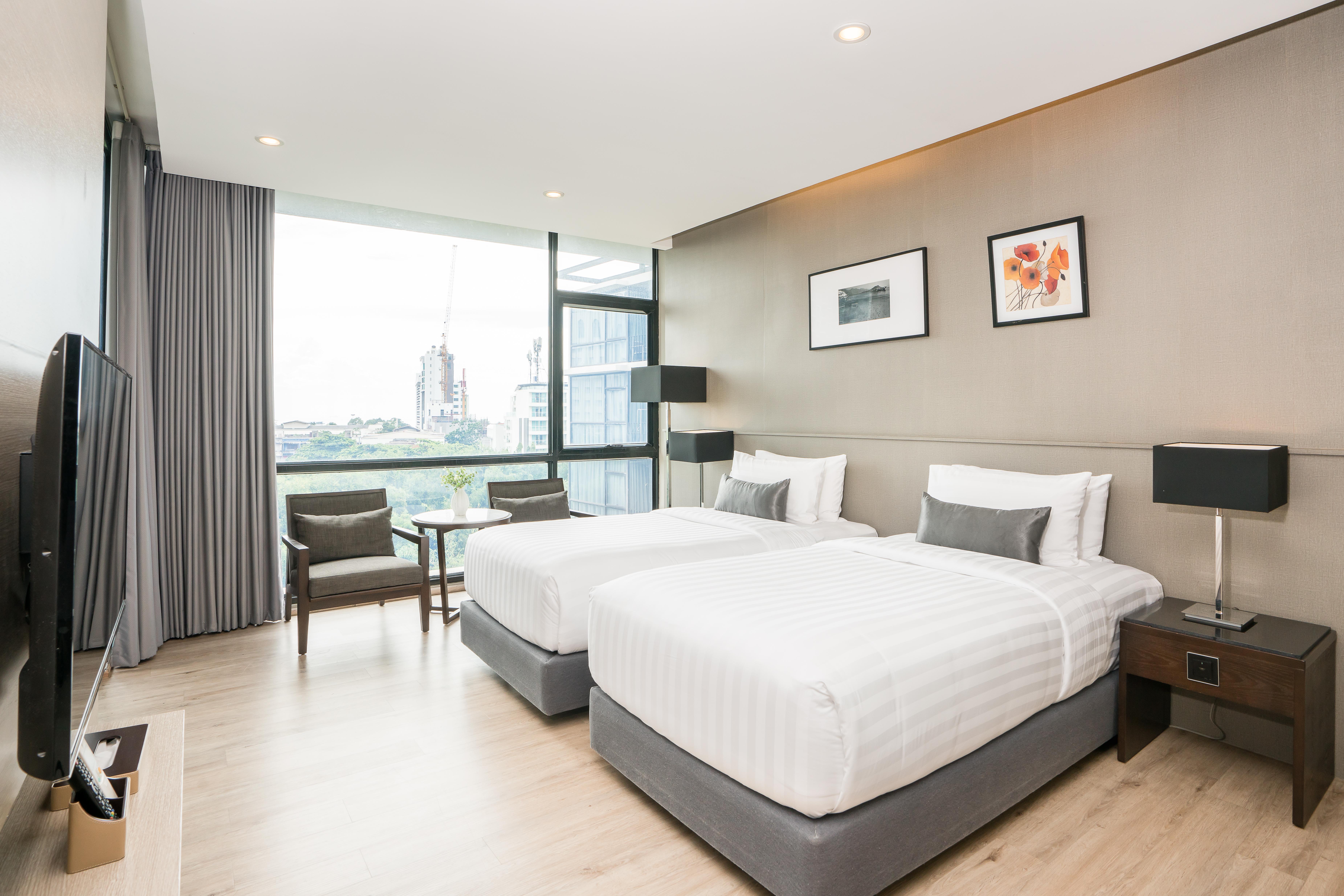 Deluxe Double or Twin Room City View