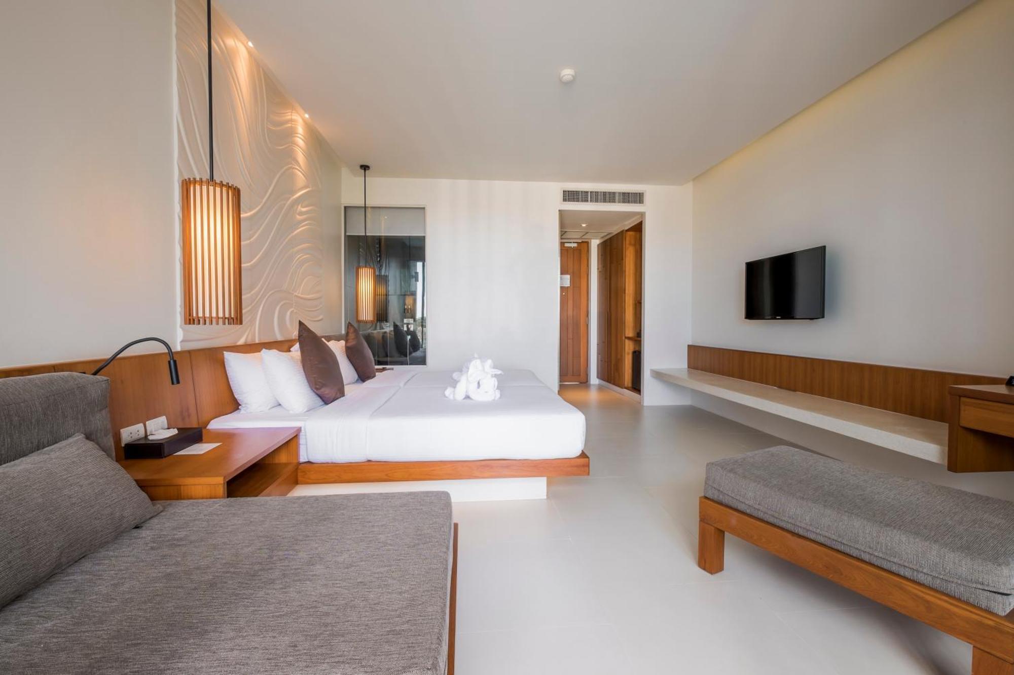 Deluxe Double or Twin Room