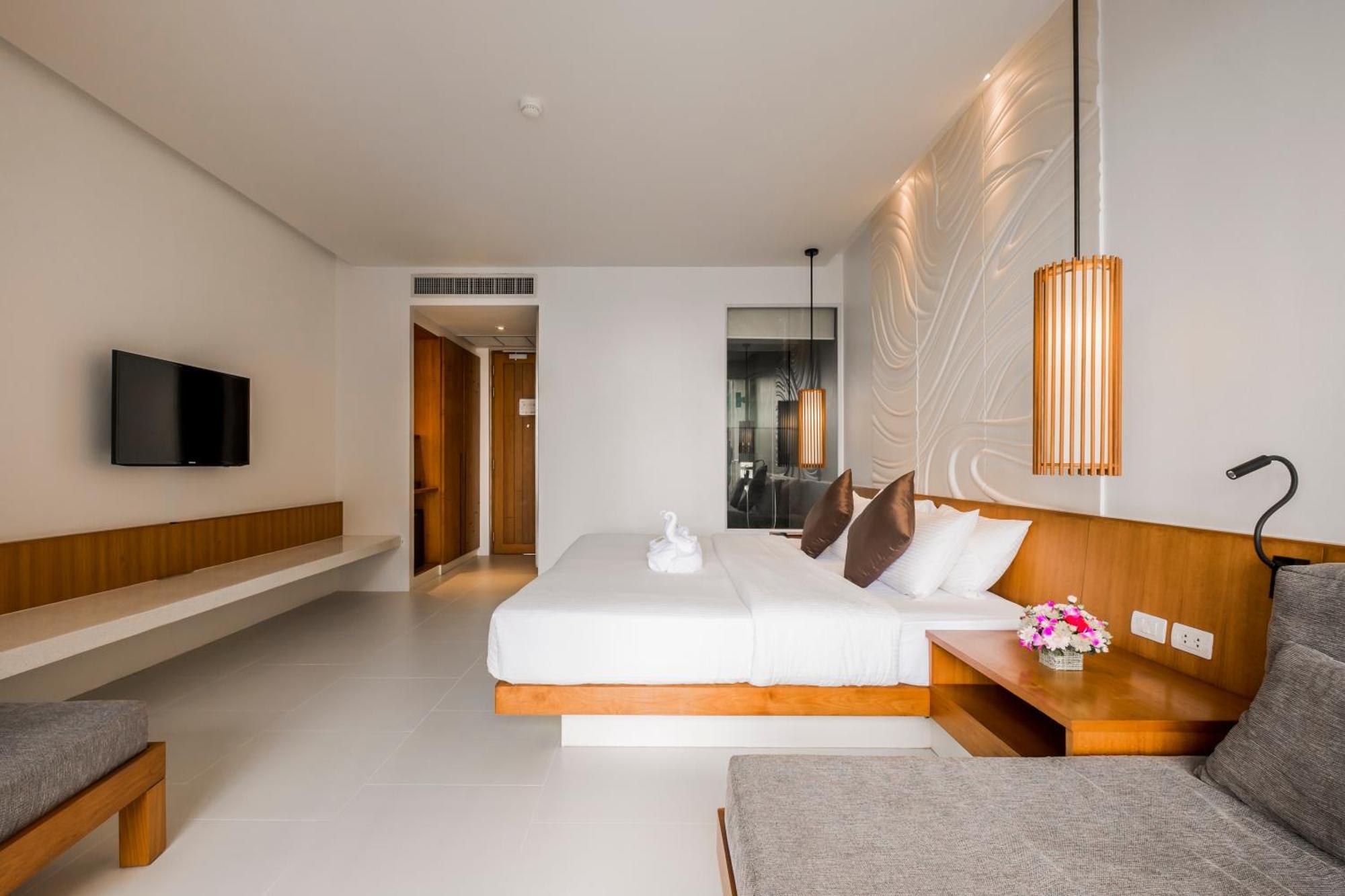 Double or Twin Room Pool View